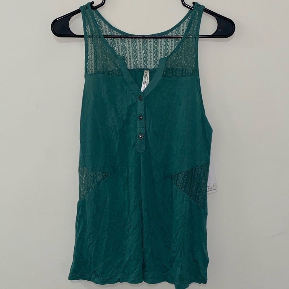 NWT Gentle Fawn Top